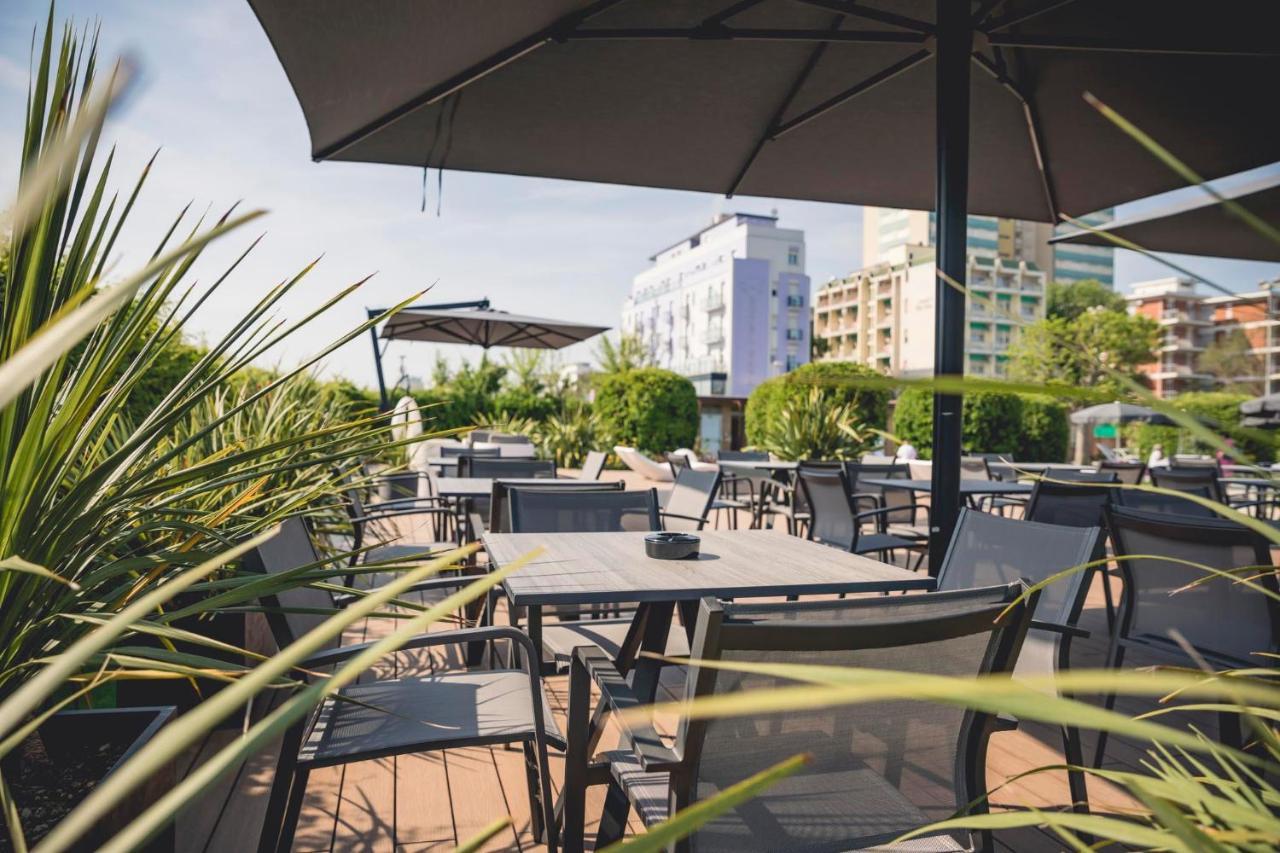 Hotel Baya - In Centro, Sul Mare Milano Marittima Exterior foto