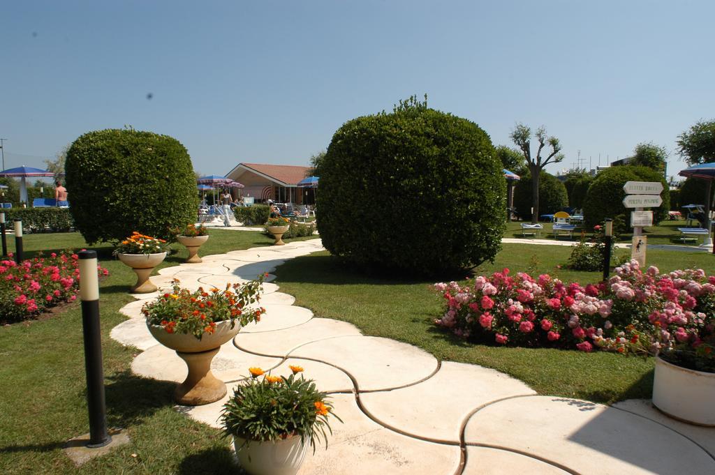 Hotel Baya - In Centro, Sul Mare Milano Marittima Exterior foto