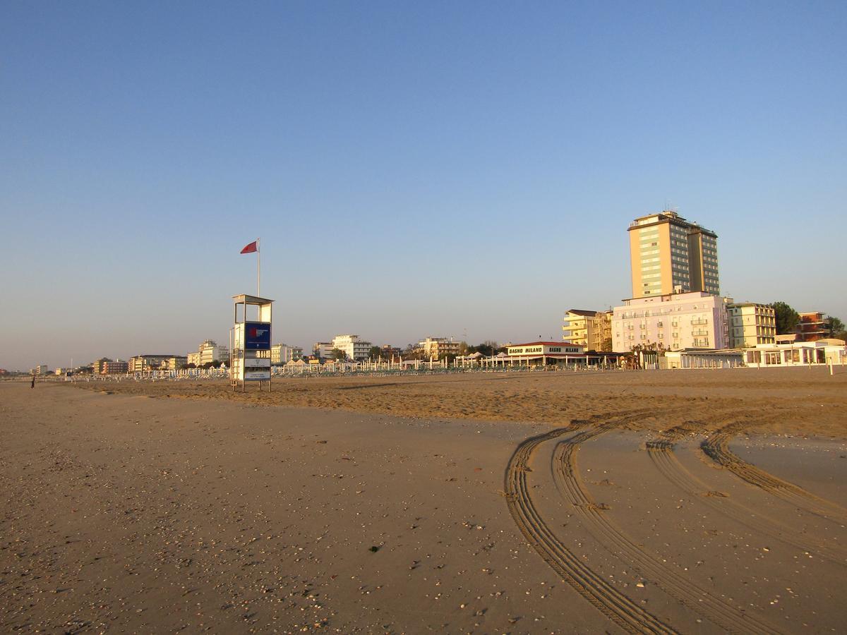 Hotel Baya - In Centro, Sul Mare Milano Marittima Exterior foto